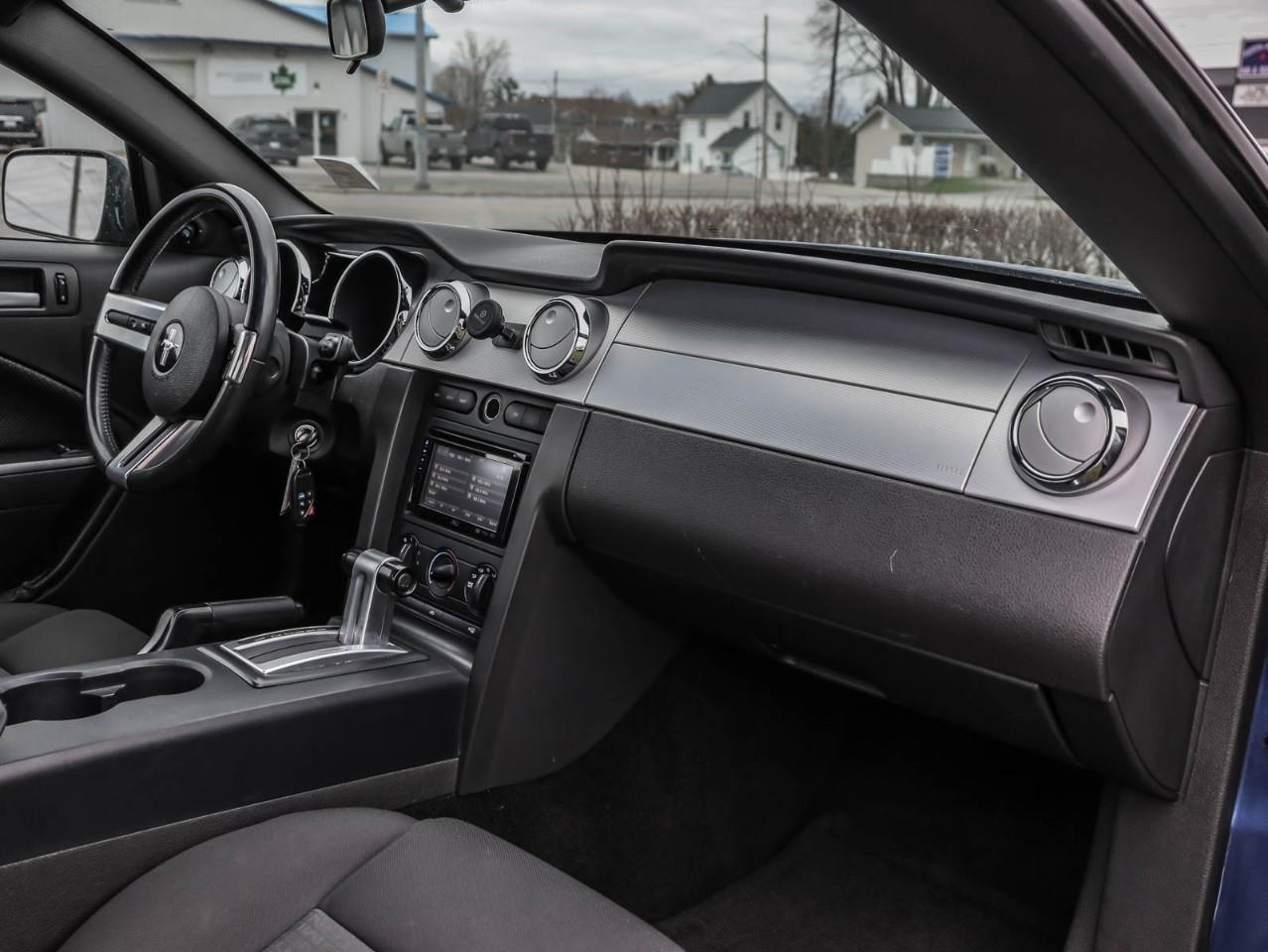 2006 Ford Mustang V6 2dr Coupe Photo