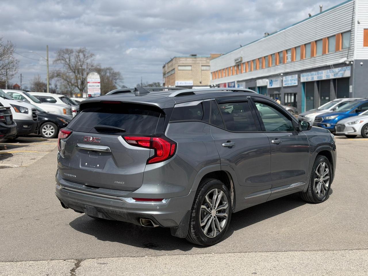 2020 GMC Terrain Denali Photo