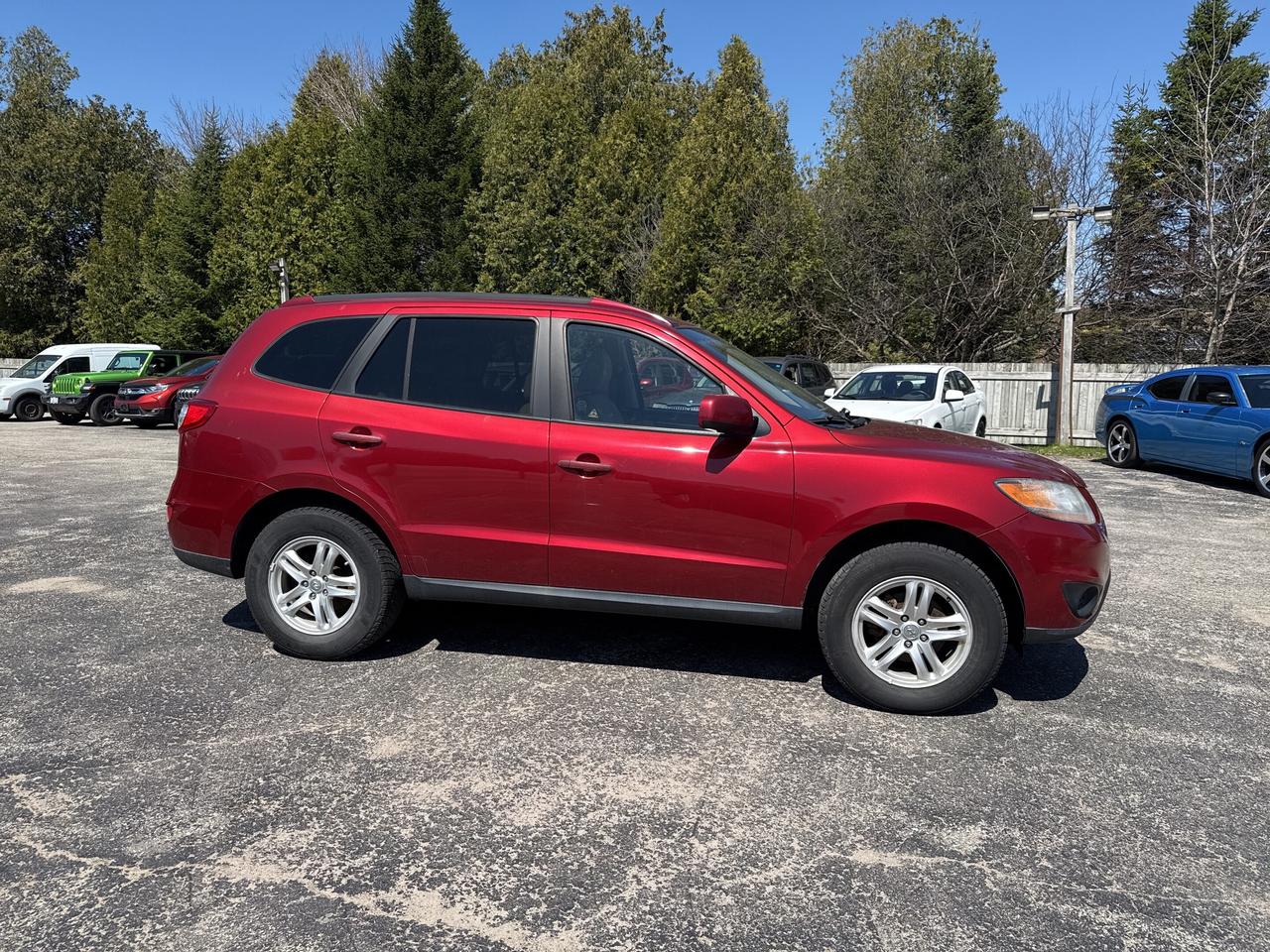 2010 Hyundai Santa Fe GL Photo