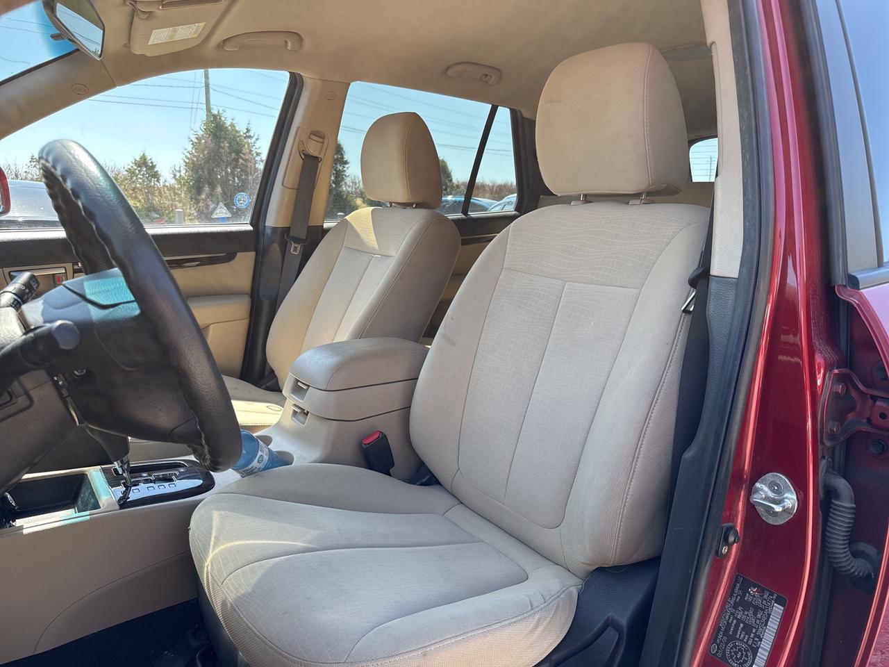 2010 Hyundai Santa Fe GL Photo