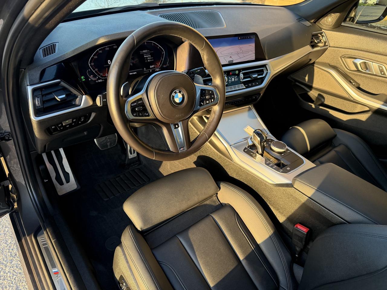 2020 BMW 3 Series 330i xDrive M sport Harmon Kardon Blind Spot AWD Photo