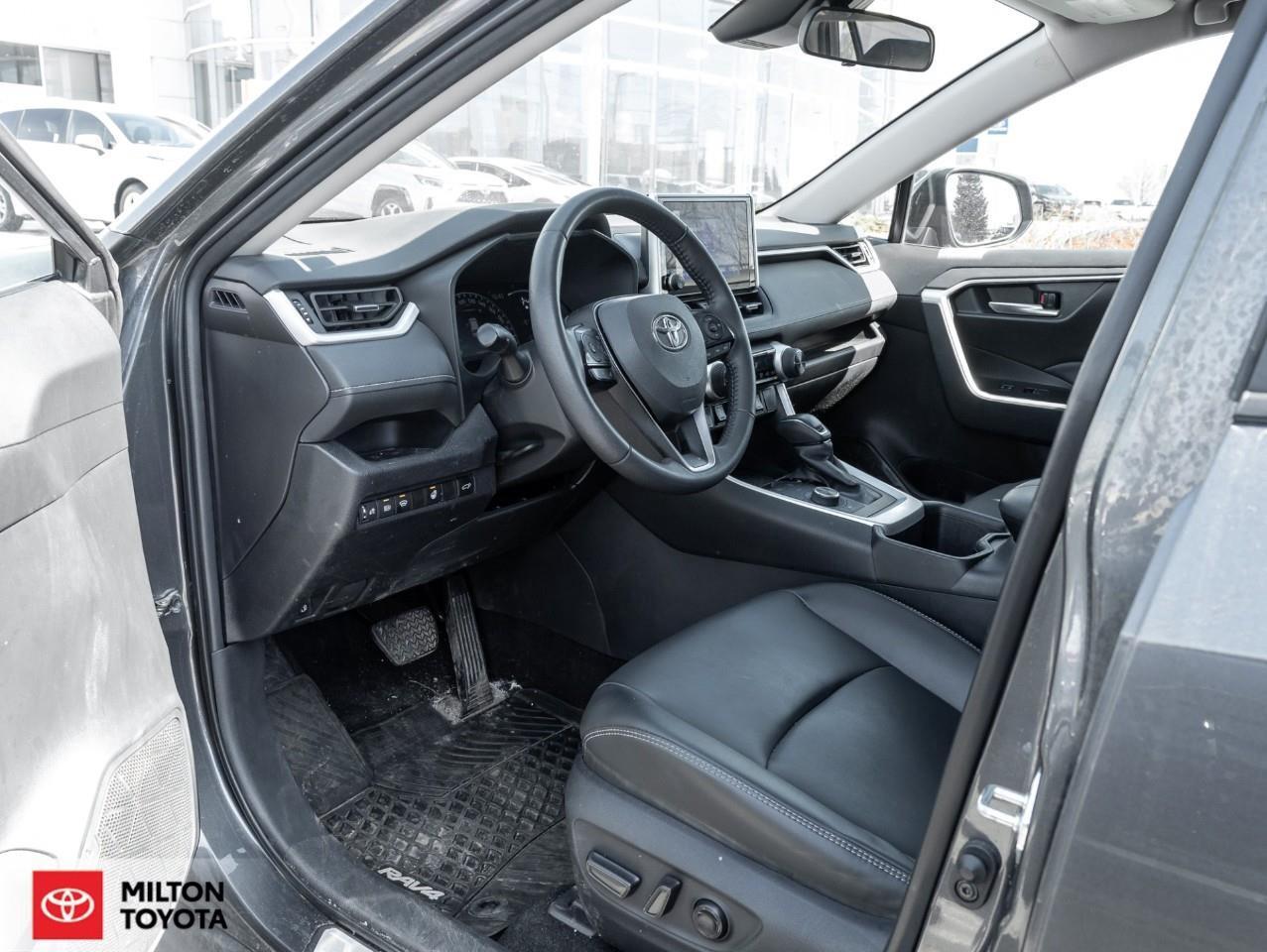 2025 Toyota RAV4 Hybrid PREMIUM AWD LEATHER SEATING SUNROOF CARPLAY TCUV X Photo