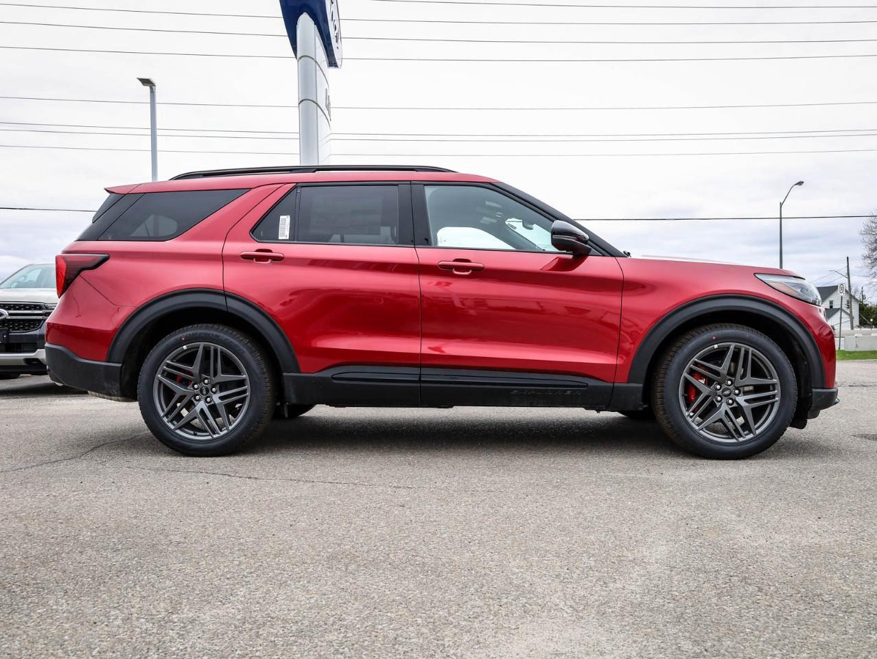 2026 Ford Explorer ST 4dr 4x4 Photo