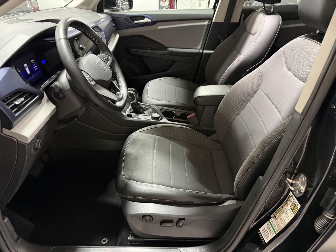 2022 Volkswagen Taos Comfortline 4MOTION 1 OWNER CLEAN CARFAX Photo
