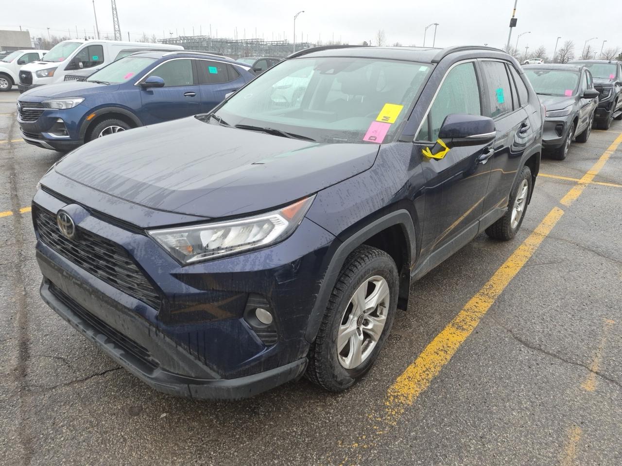 2021 Toyota RAV4 No Accidents l XLE l AWD l 2.5L l 4Cyl l Auto Photo0