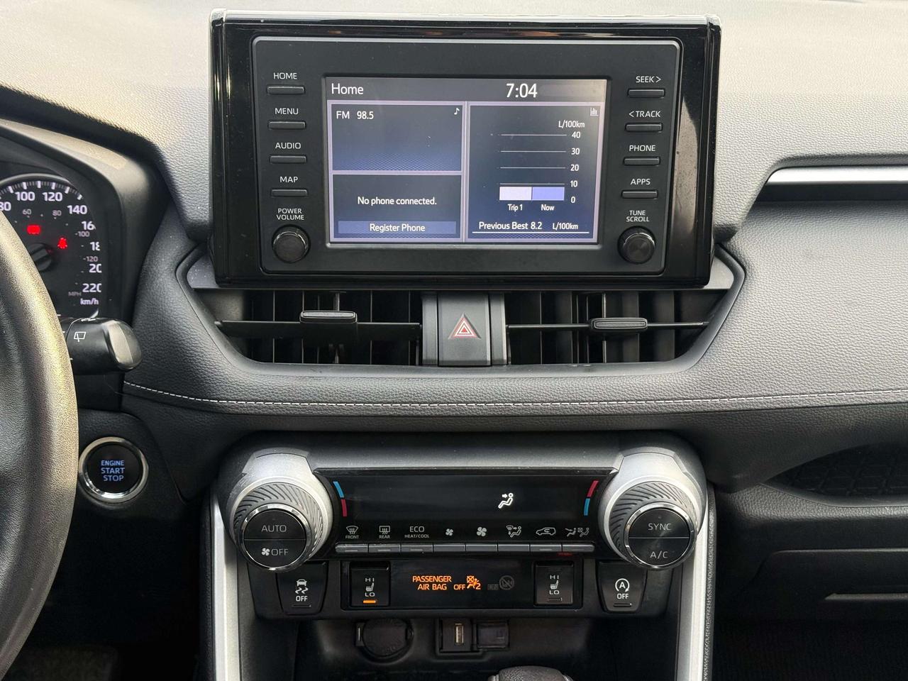 2021 Toyota RAV4 No Accidents l XLE l AWD l 2.5L l 4Cyl l Auto Photo