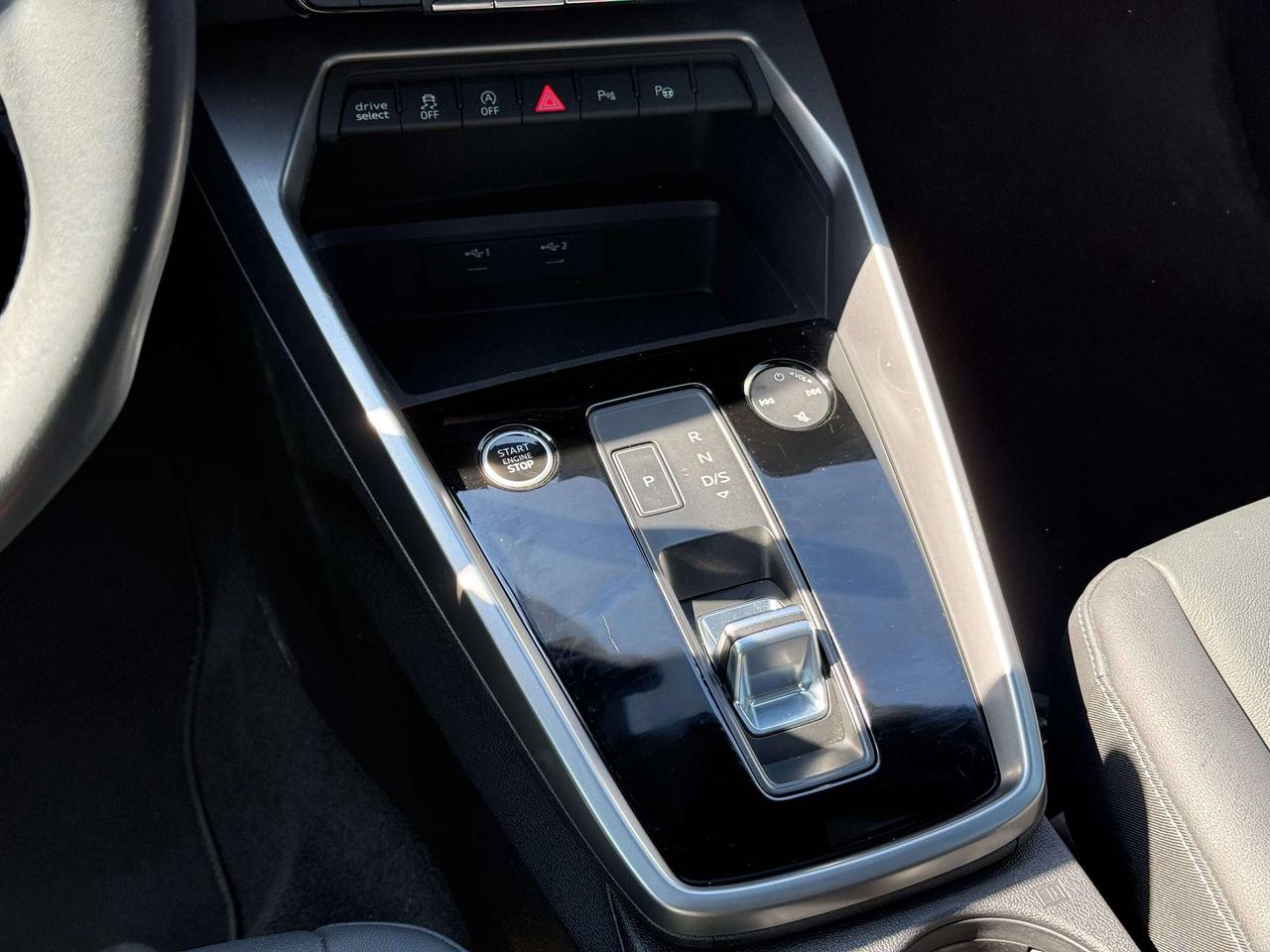 2023 Audi A3 No Accidents l Quattro l Komfort Photo