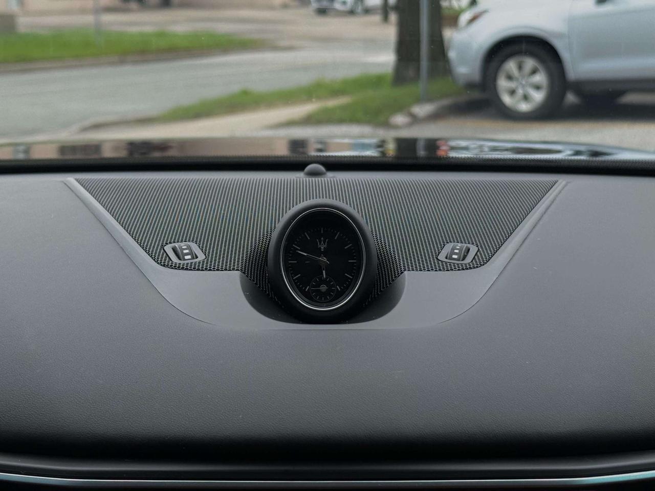2022 Maserati Levante No Accidents l GT l 350HP l V6 l GT Upgrd Pkg Photo
