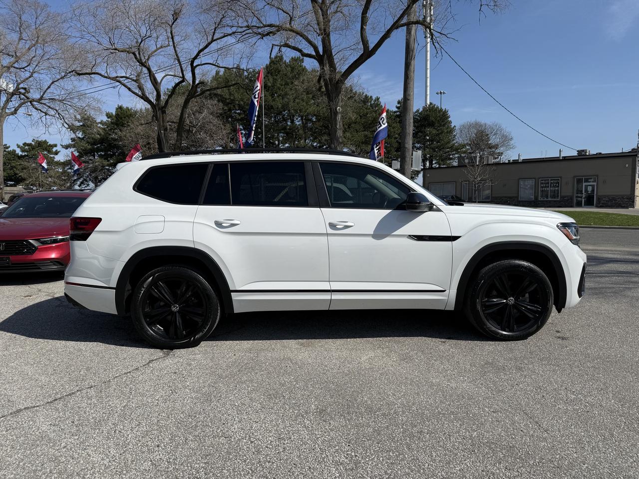 2023 Volkswagen Atlas Highline l 3.6 V6 l 4MOTION l RLine l VW Warranty Photo