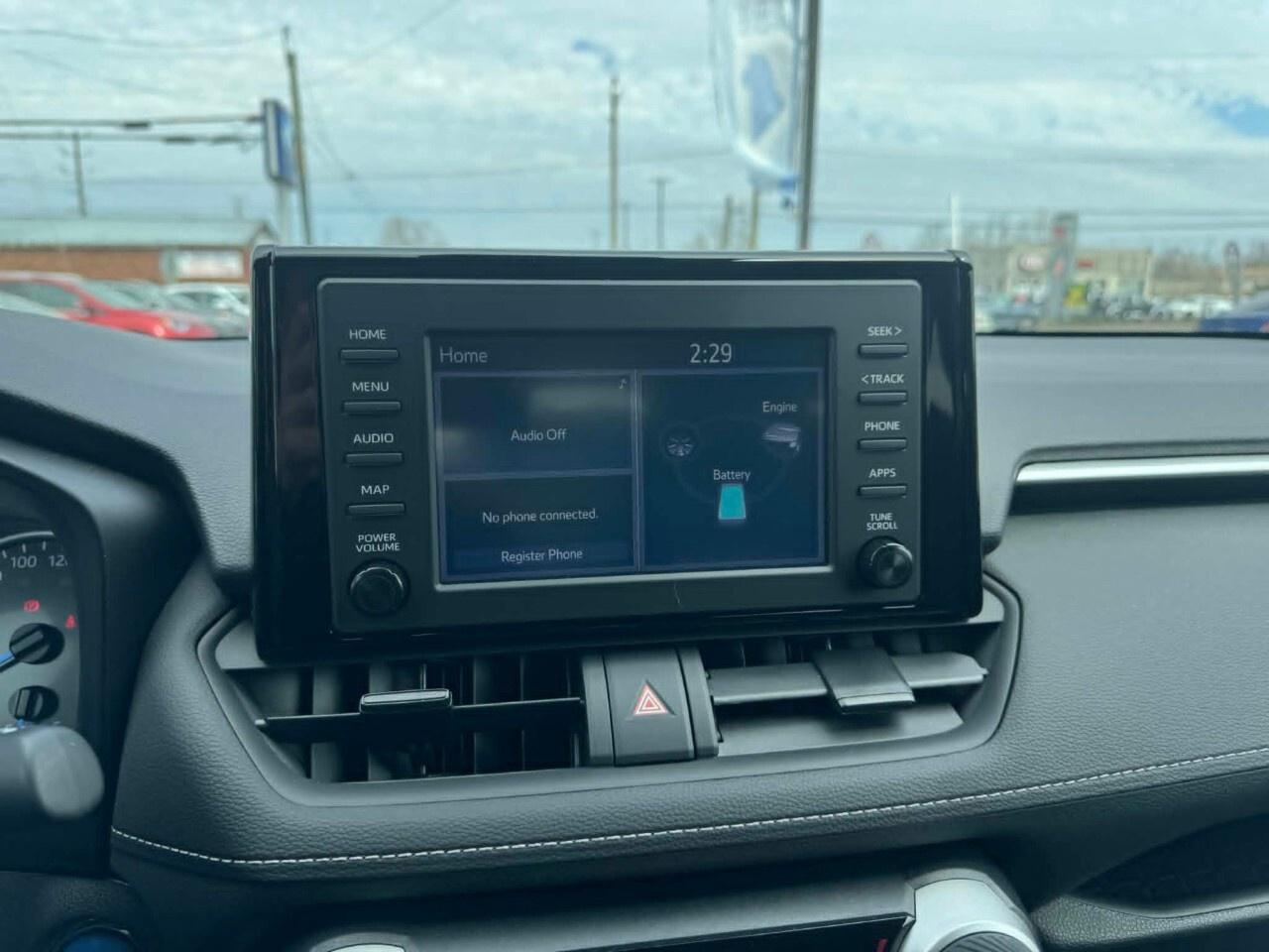 2020 Toyota RAV4 HYBRID XLE   LOW KMS   HEATED SEATS & STEERING WHE Photo