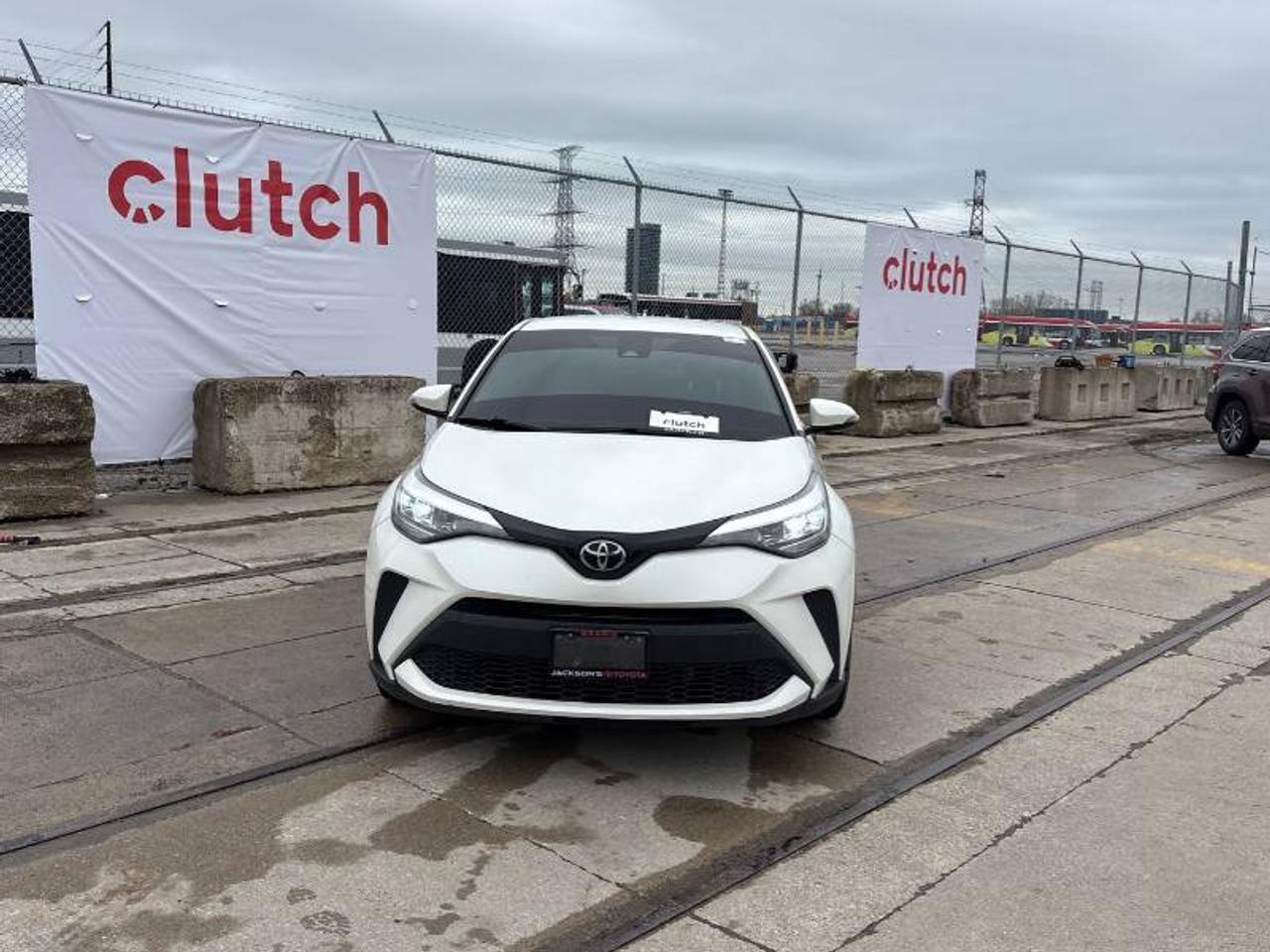 2021 Toyota C-HR No Accidents l XLE Premium l FWD l 2.0L l 4Cyl l Photo