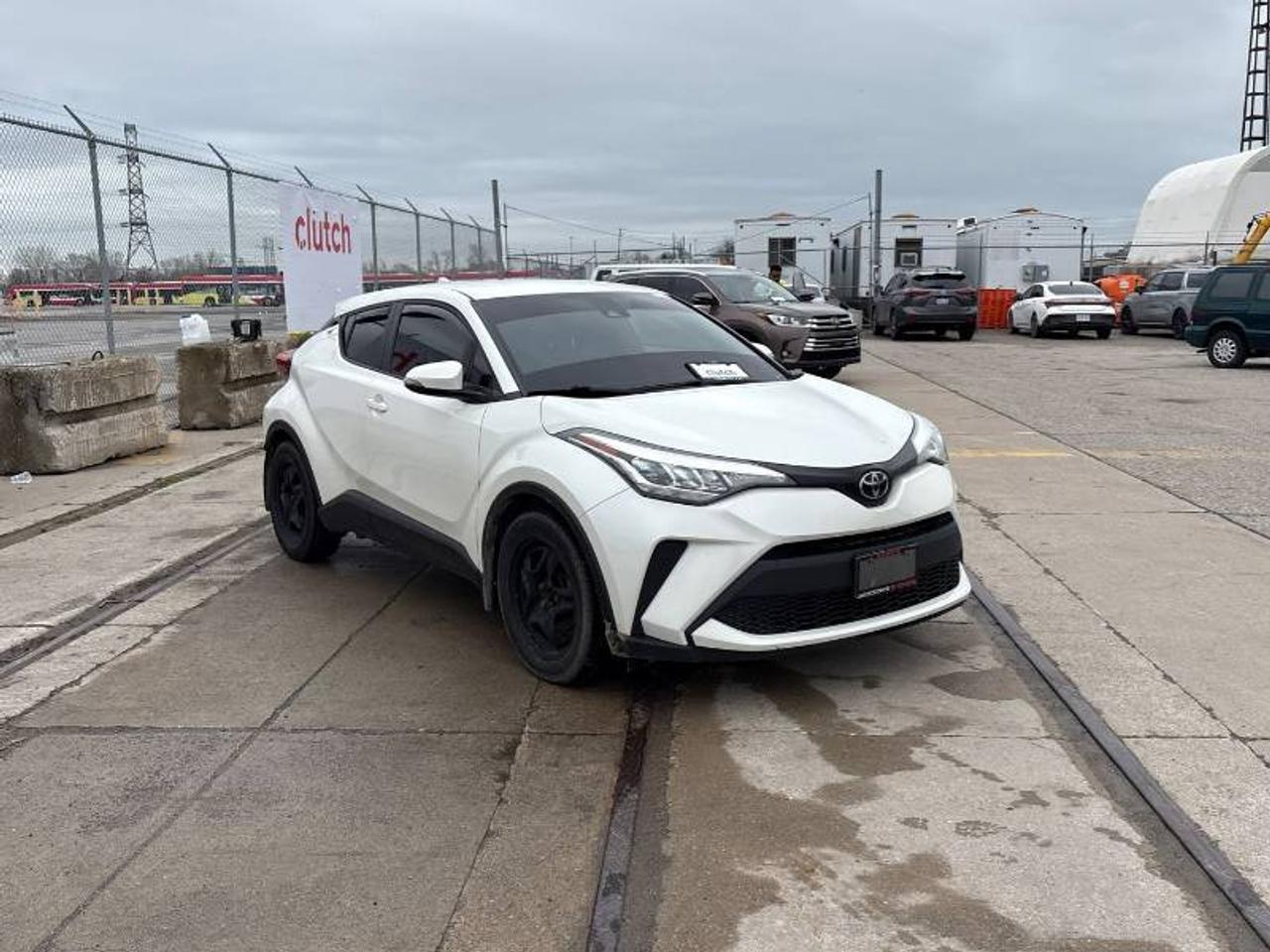 2021 Toyota C-HR No Accidents l XLE Premium l FWD l 2.0L l 4Cyl l Photo2