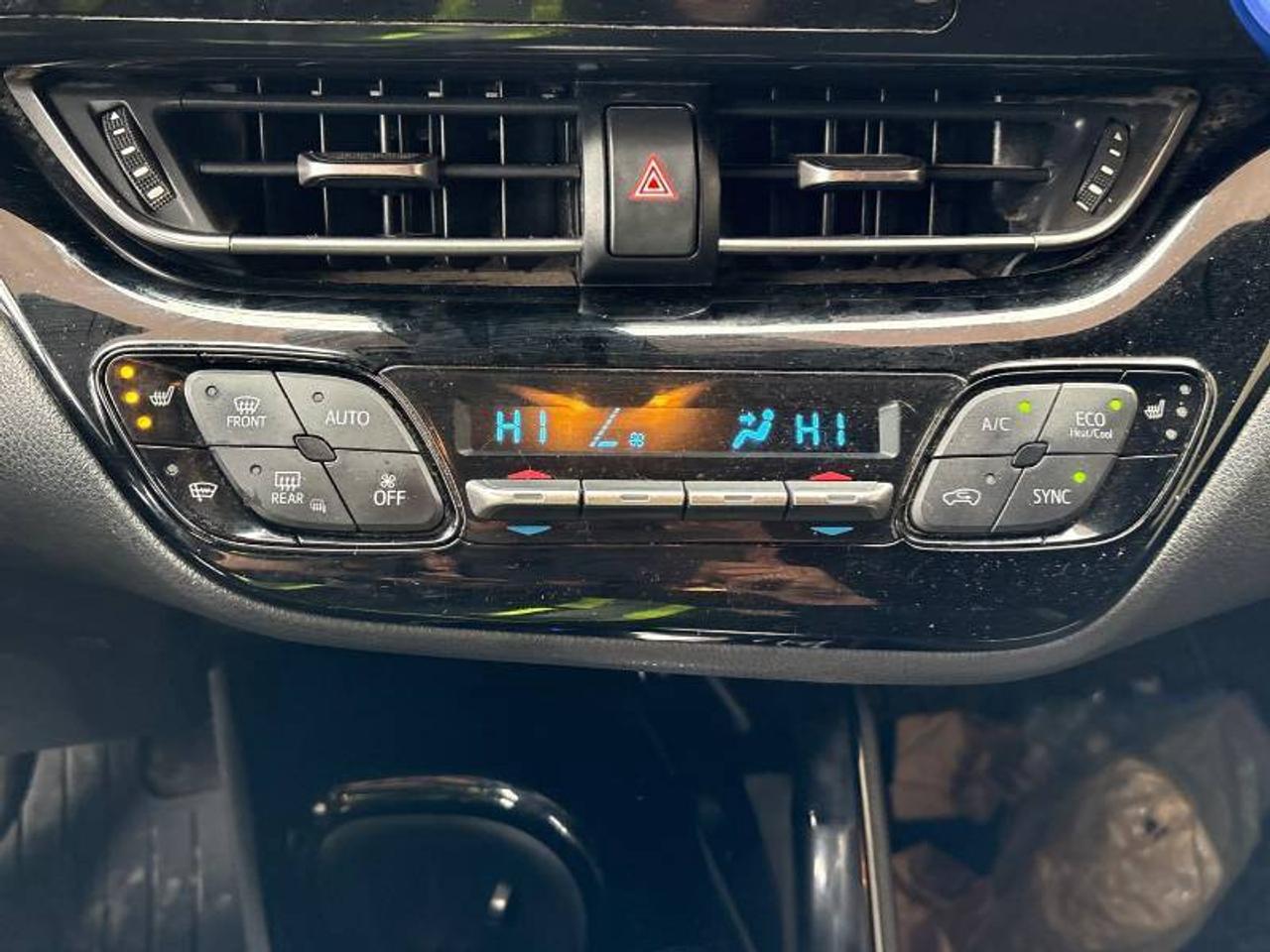 2021 Toyota C-HR No Accidents l XLE Premium l FWD l 2.0L l 4Cyl l Photo