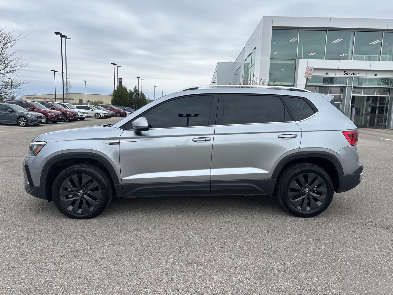 2024 Volkswagen Taos Comfortline FWD Photo