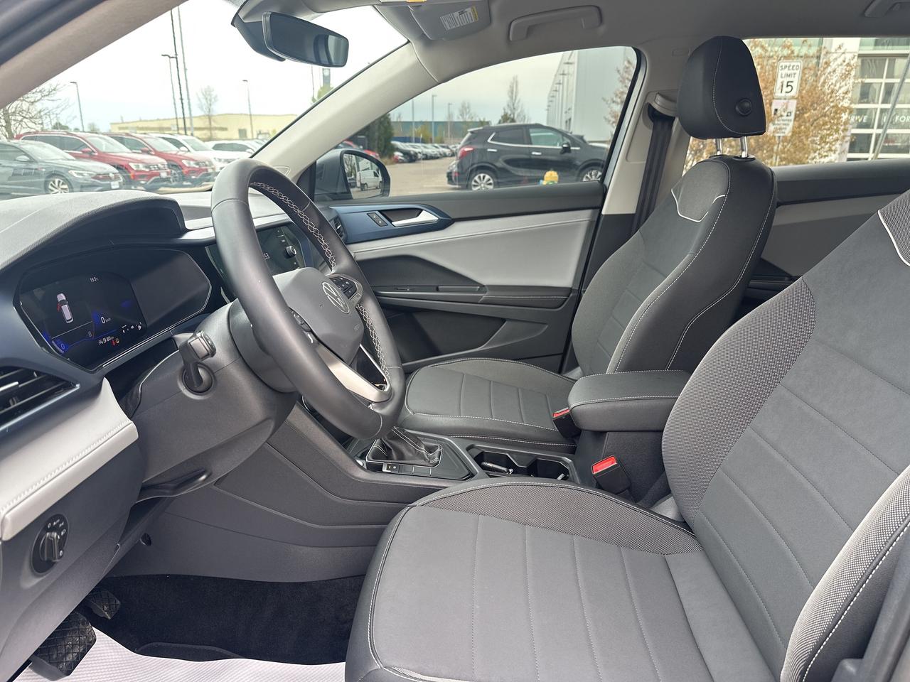 2024 Volkswagen Taos Comfortline FWD Photo