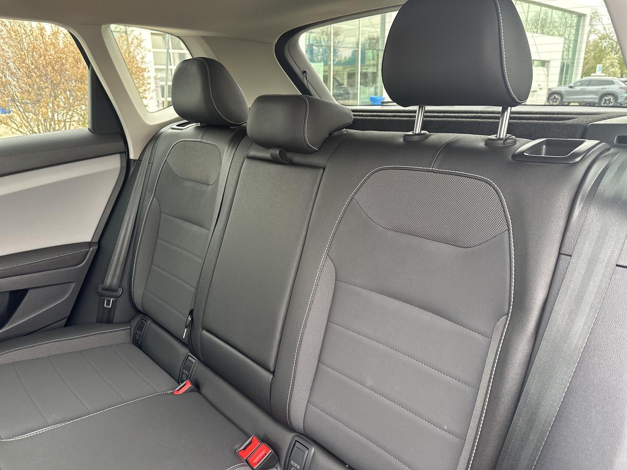 2024 Volkswagen Taos Comfortline FWD Photo
