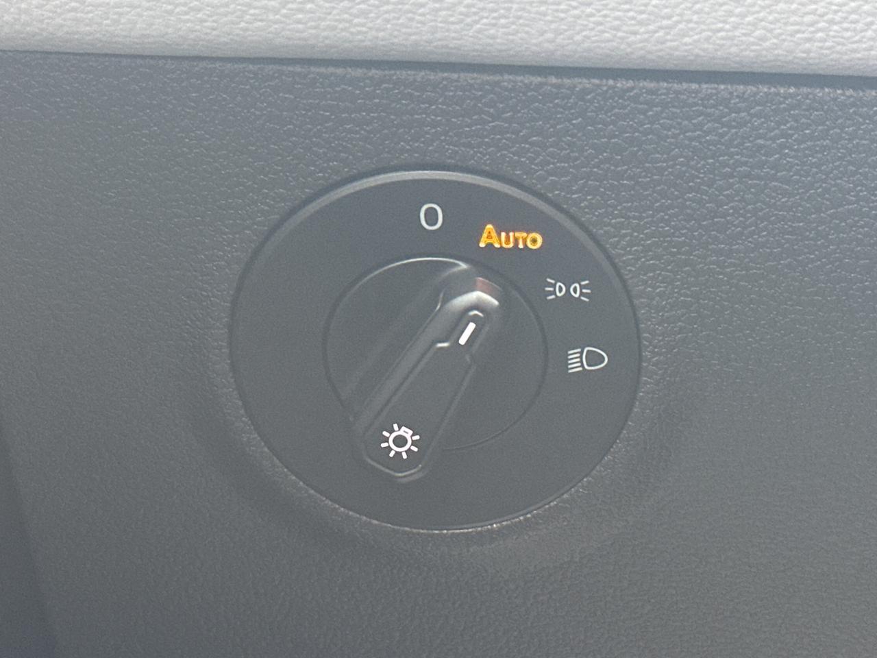 2024 Volkswagen Taos Comfortline FWD Photo