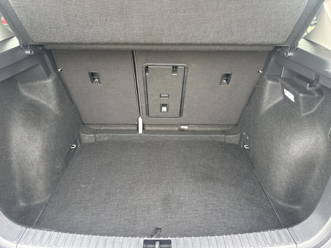 2024 Volkswagen Taos Comfortline FWD Photo