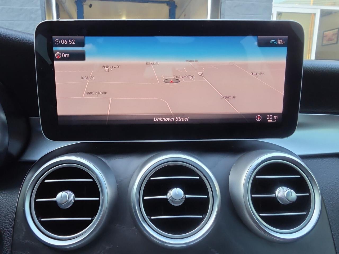 2019 Mercedes-Benz C-Class C 300 4MATIC AMG PKG * RED INTERIOR / PANO / 360 C Photo