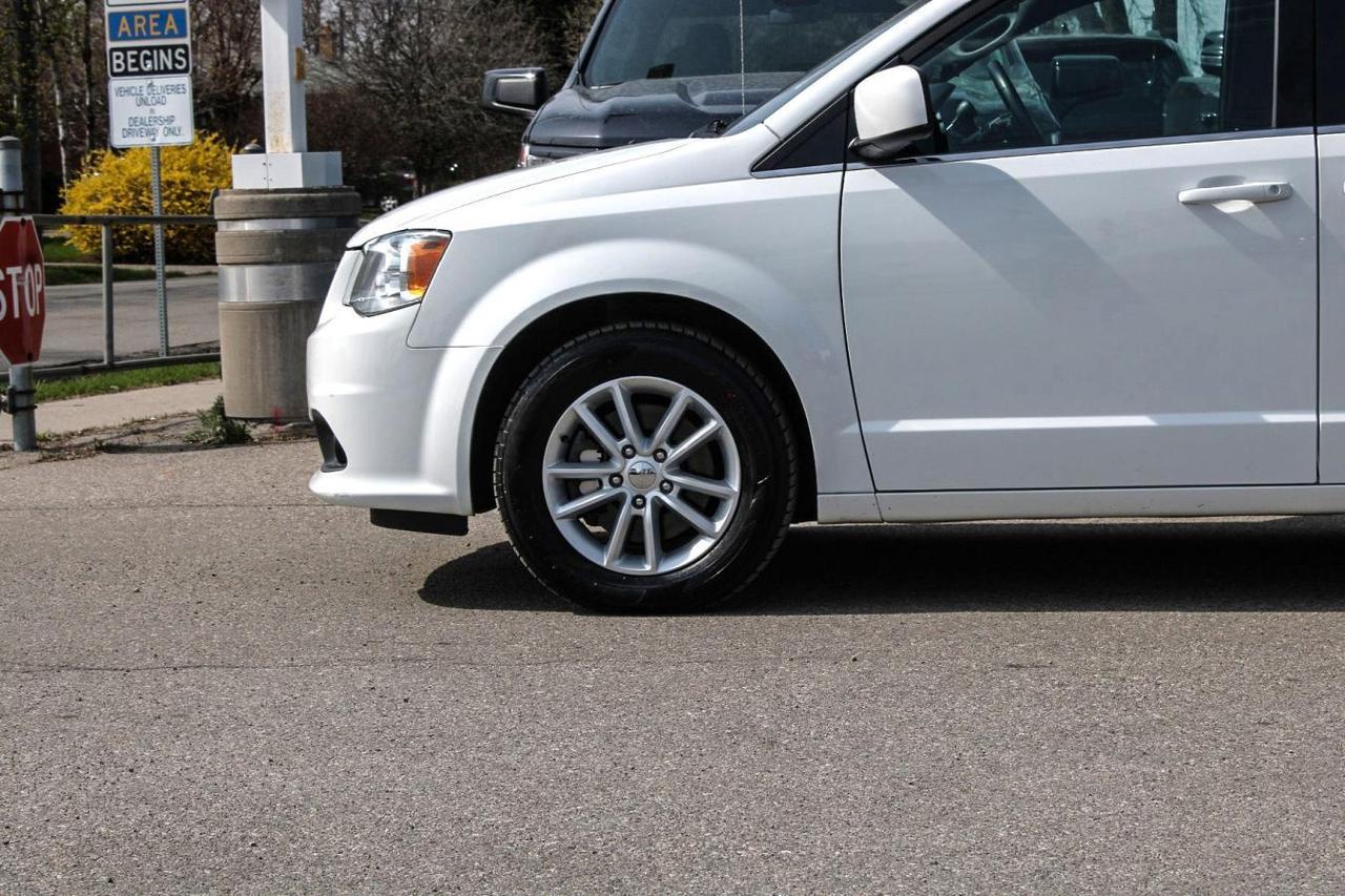 2020 Dodge Grand Caravan GRAND SXT Photo