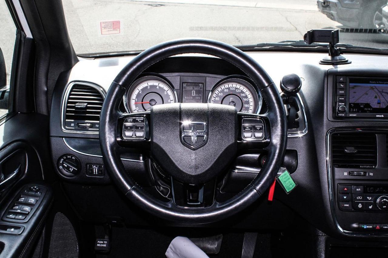 2020 Dodge Grand Caravan GRAND SXT Photo