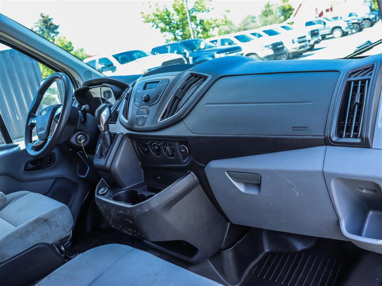 2017 Ford Transit-250 T-250 130" Low Rf Photo