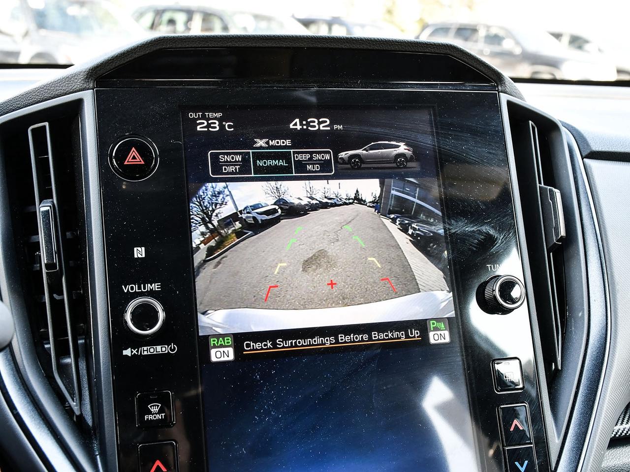 2024 Subaru Crosstrek ONYX   AWD   ONE OWNER   SUNROOF   CARPLAY   CAM Photo
