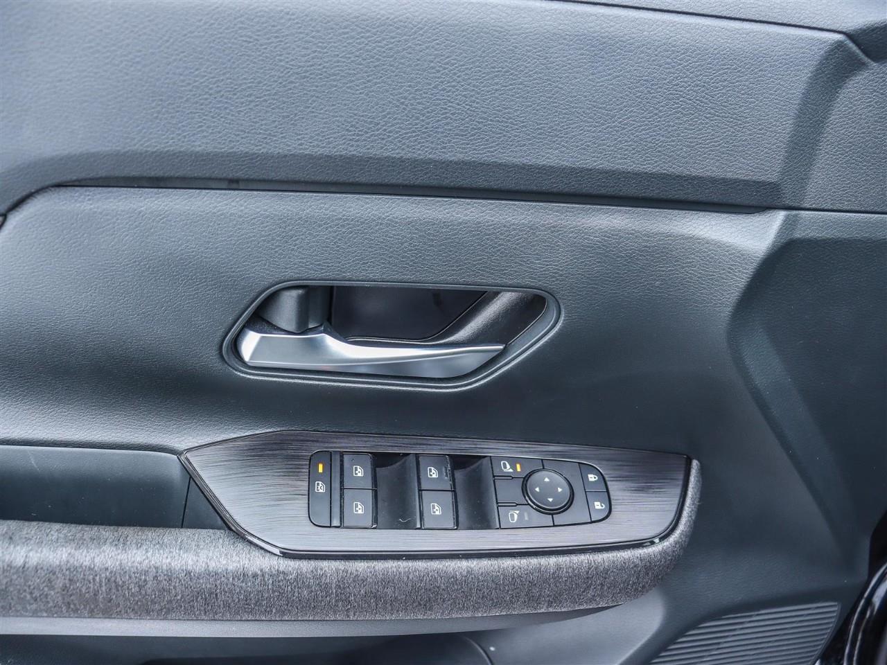 2025 Nissan Kicks SV 4dr Front-Wheel Drive Photo