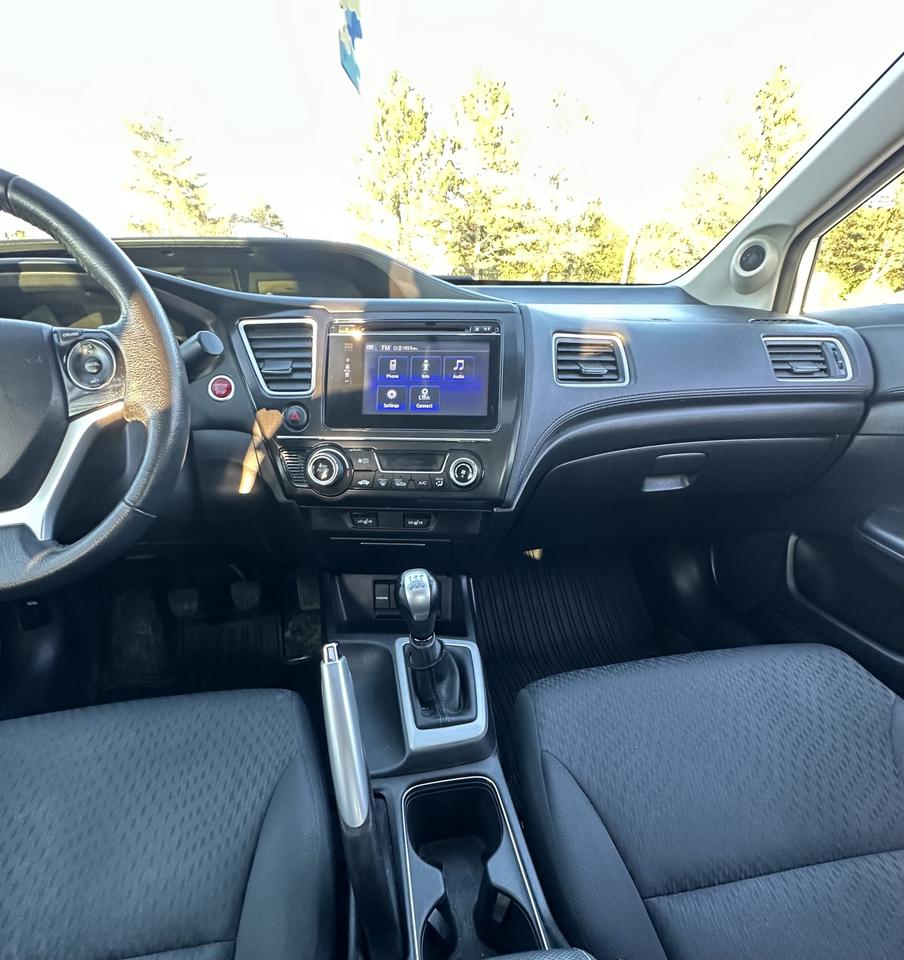 2015 Honda Civic Sedan EX MANUAL TRANS SUNROOF BACK UP CAMERA Photo