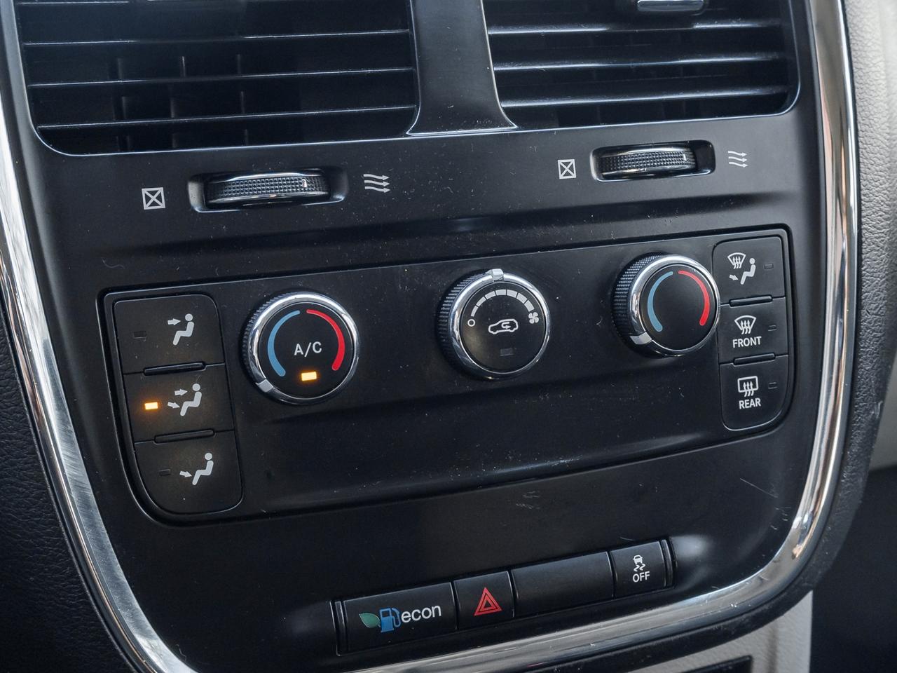 2016 Dodge Grand Caravan CANADA VALUE PACKAGE Photo