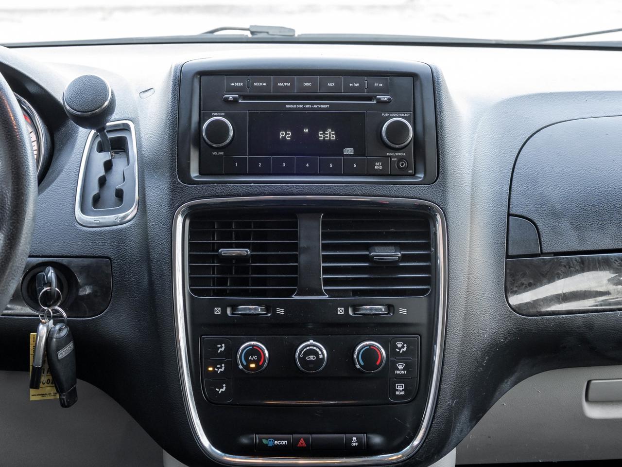 2016 Dodge Grand Caravan CANADA VALUE PACKAGE Photo