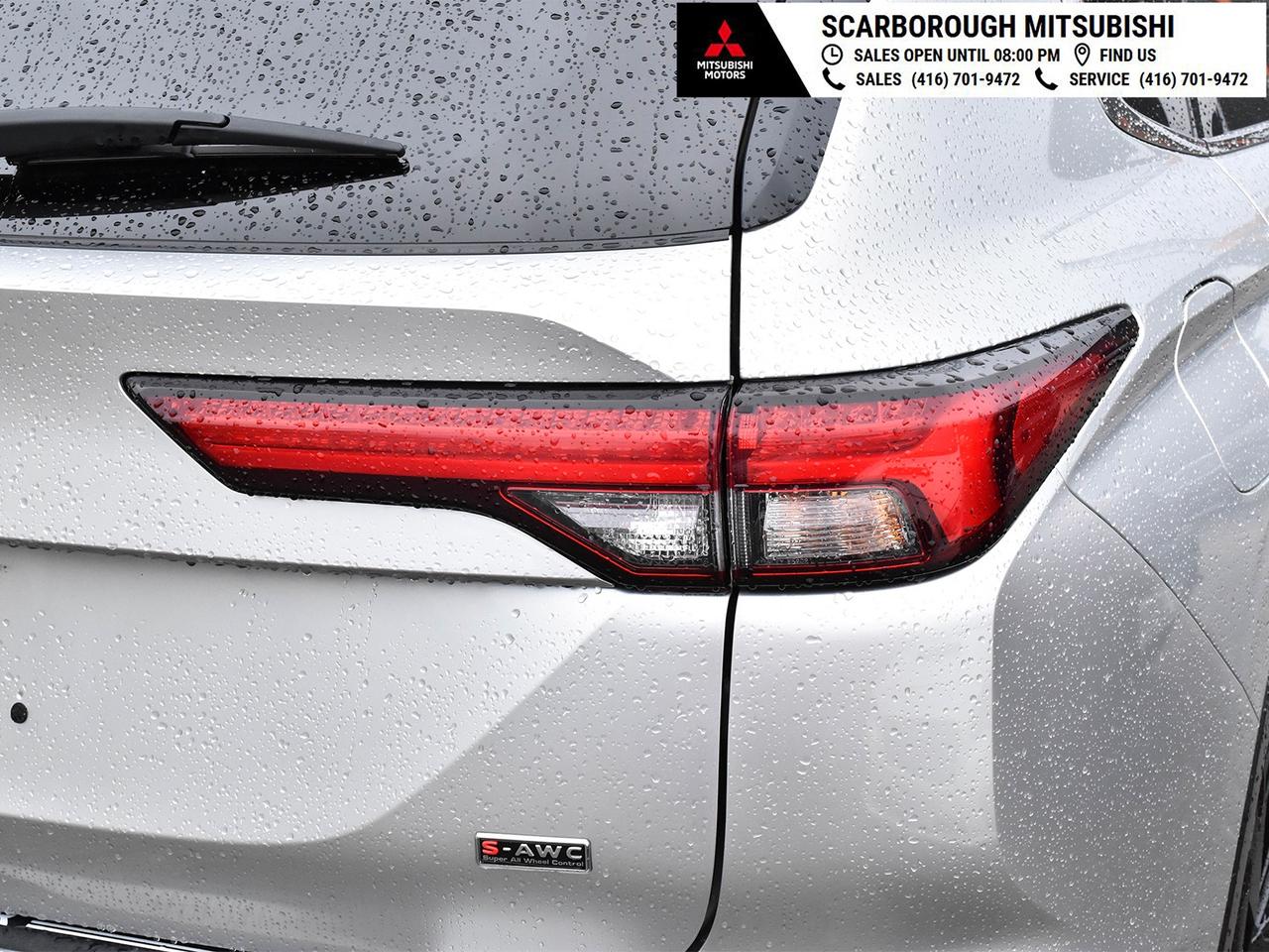 2023 Mitsubishi Outlander AWD Heated Seats Rear Camera Bluetooth Photo