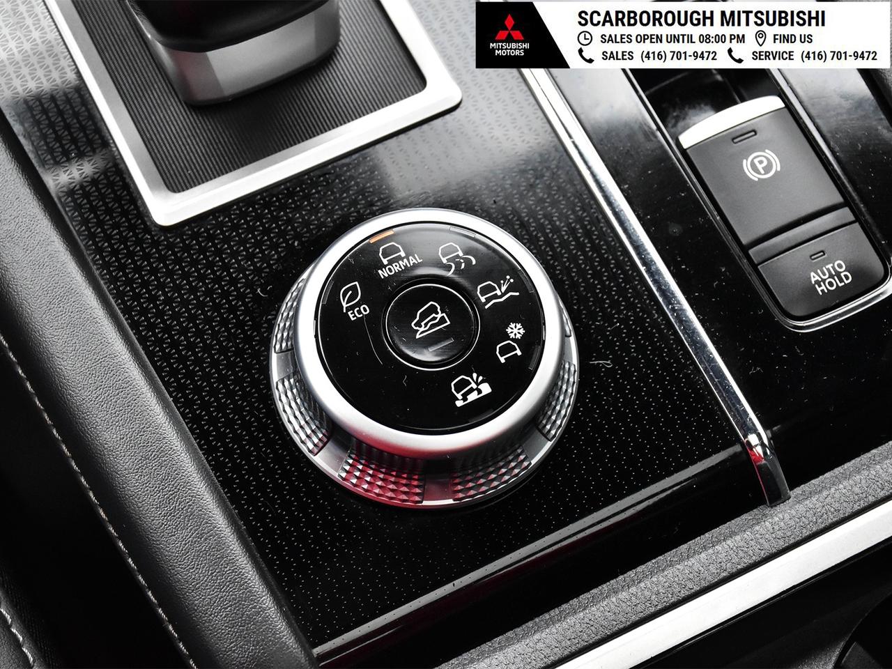 2023 Mitsubishi Outlander AWD Heated Seats Rear Camera Bluetooth Photo