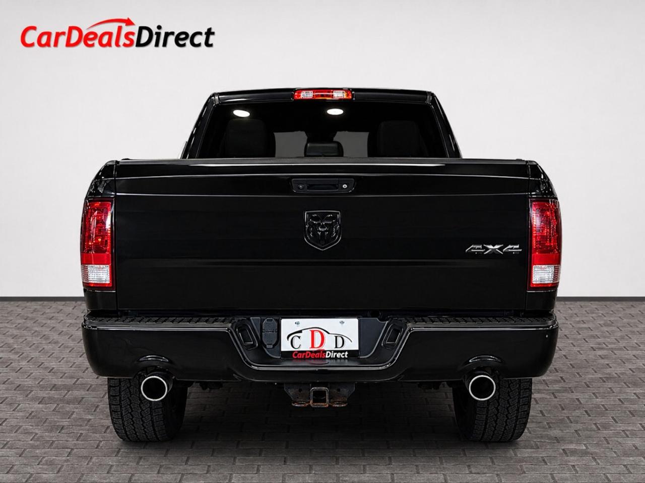 2017 RAM 1500 Blackout Express   One Owner   No Accidents   Runn Photo