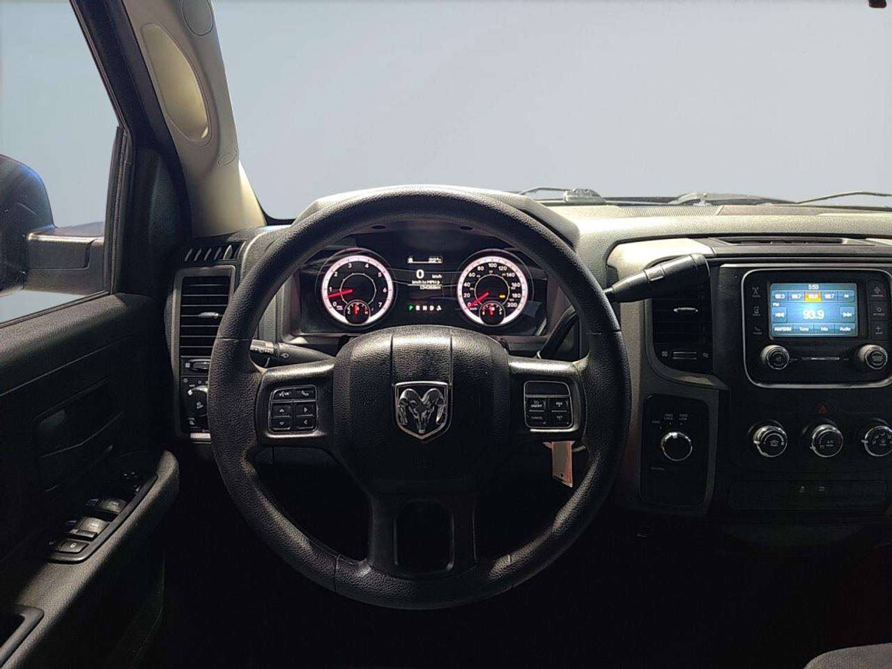 2017 RAM 1500 Blackout Express   One Owner   No Accidents   Runn Photo