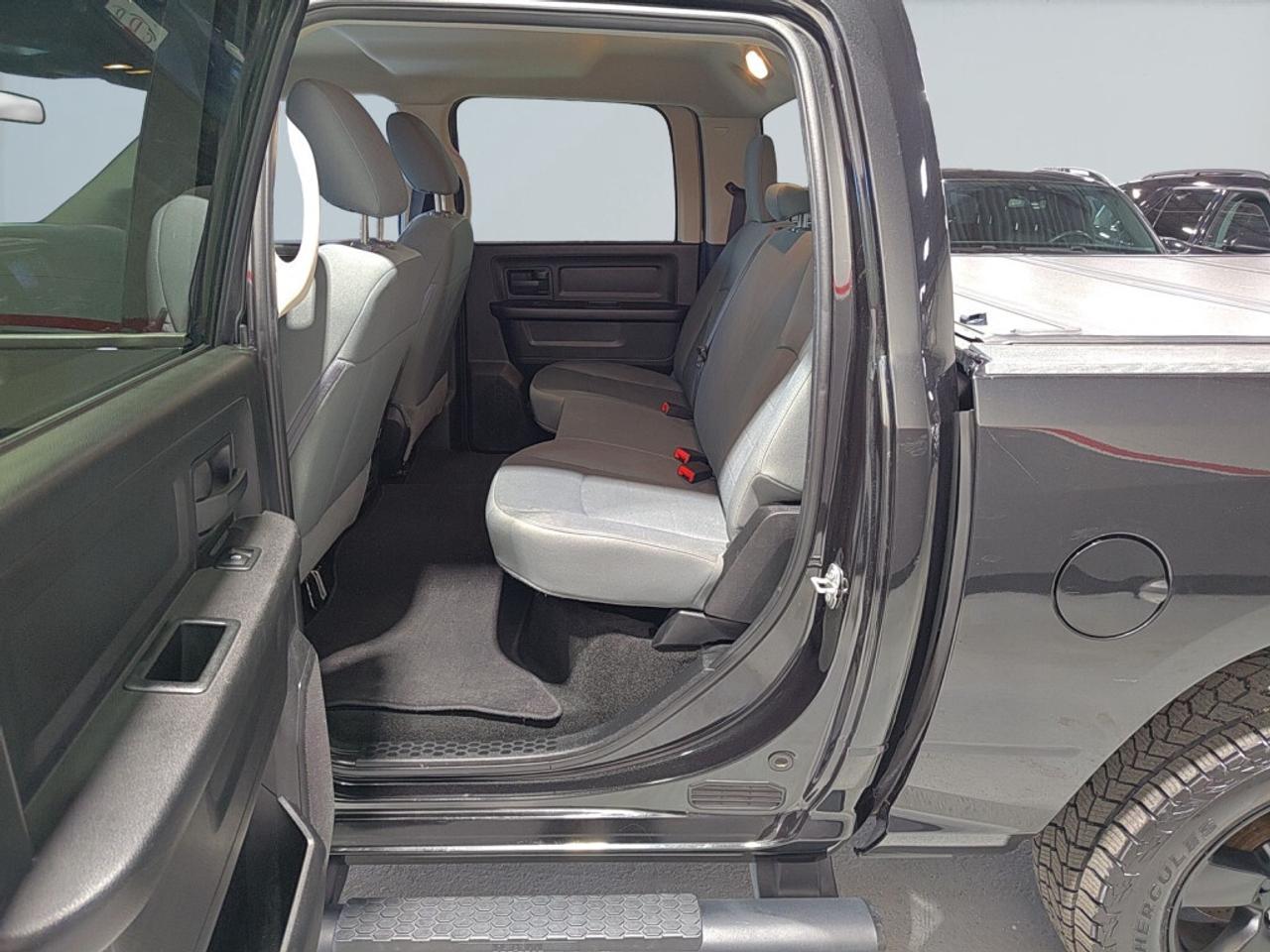 2017 RAM 1500 Blackout Express   One Owner   No Accidents   Runn Photo