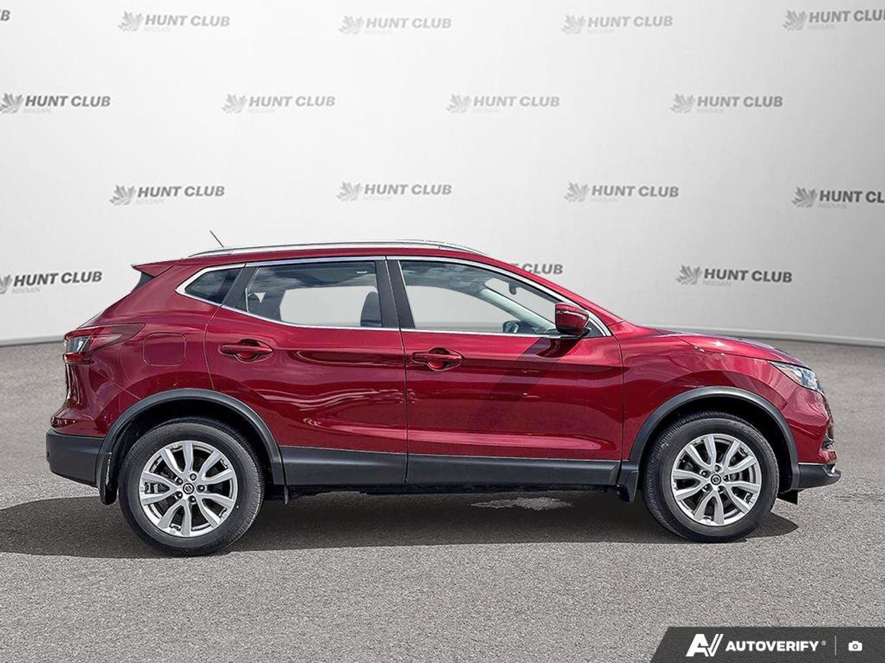 2023 Nissan Qashqai SV AWD   Apple Car Play   Android Auto   Heated Se Photo