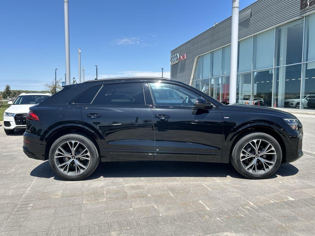 2025 Audi Q8 Progressiv 55 TFSI   Black Optics Package Photo