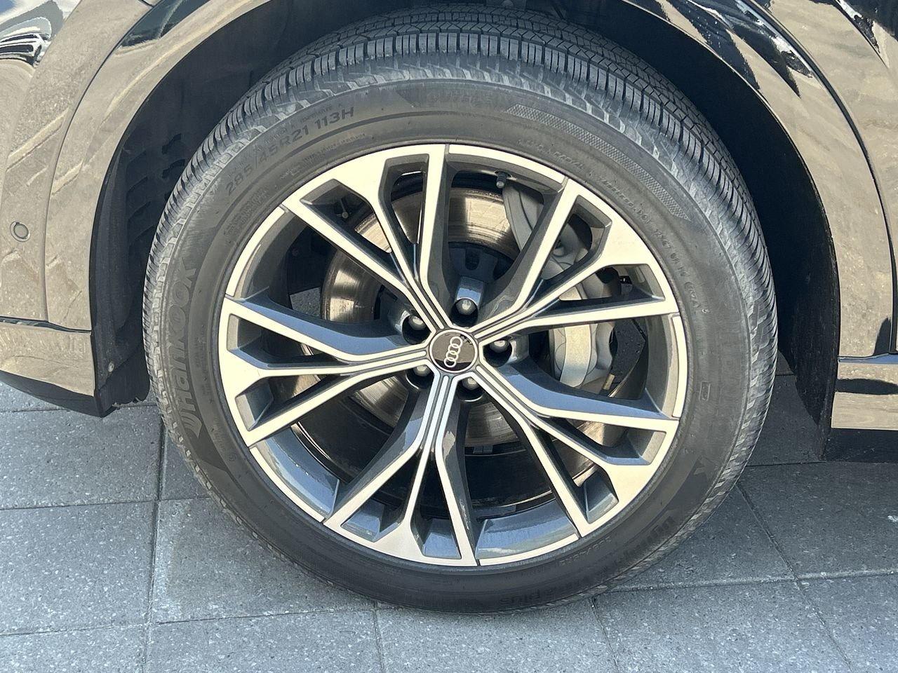 2025 Audi Q8 Progressiv 55 TFSI   Black Optics Package Photo