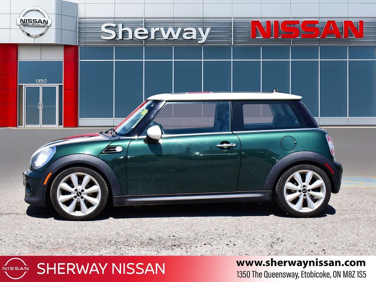 2013 MINI Hatch Cooper 2dr Photo