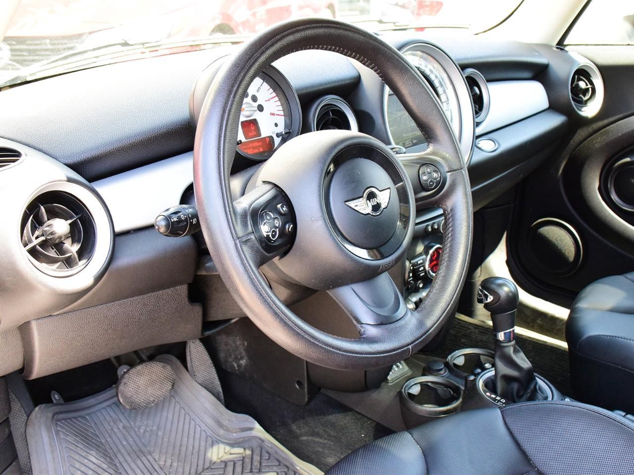 2013 MINI Hatch Cooper 2dr Photo