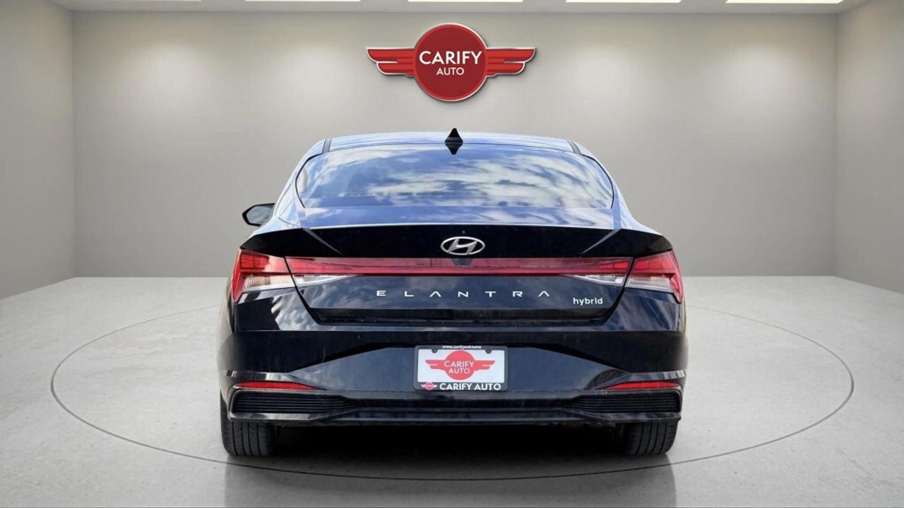 2022 Hyundai Elantra Hybrid Preferred Photo