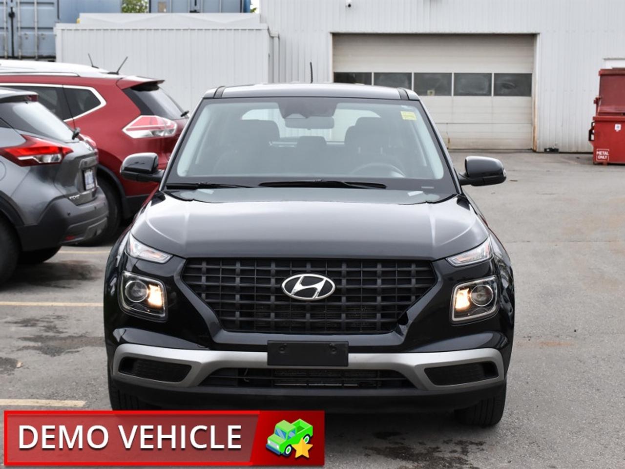 2023 Hyundai Venue Essential   CarPlay   Android Auto   Cruise Contro Photo