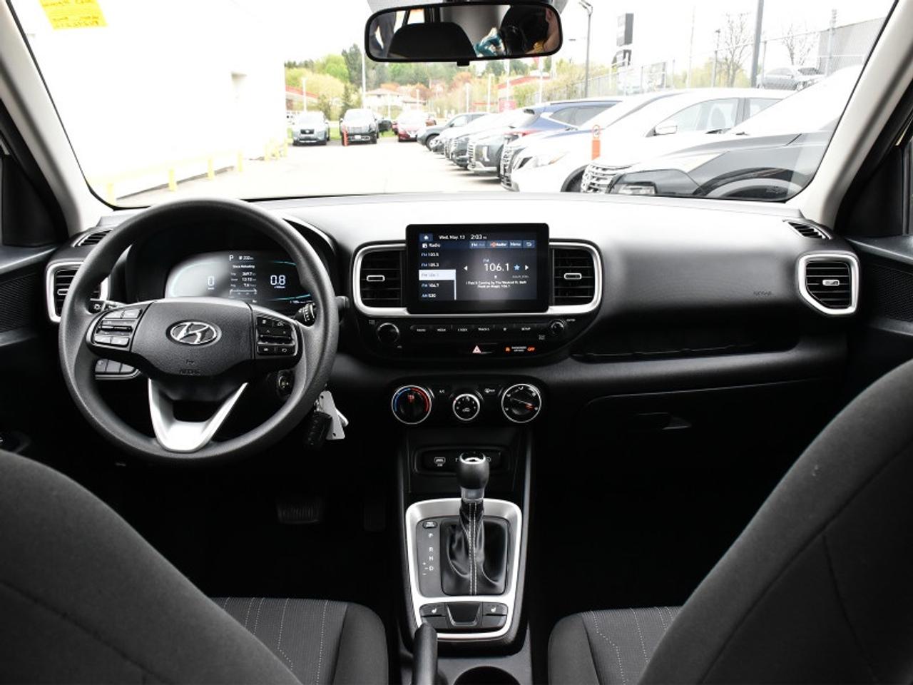 2023 Hyundai Venue Essential   CarPlay   Android Auto   Cruise Contro Photo