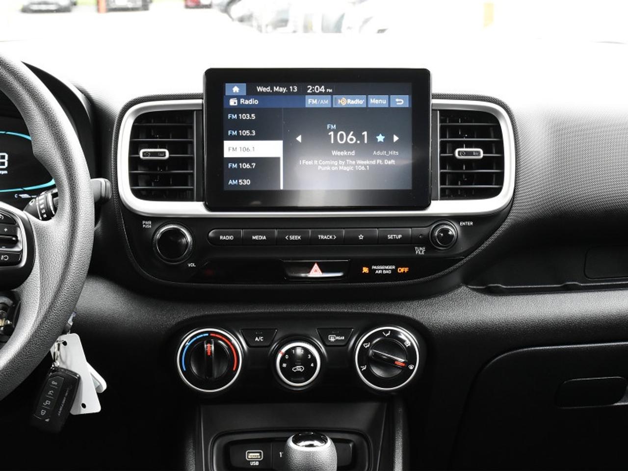 2023 Hyundai Venue Essential   CarPlay   Android Auto   Cruise Contro Photo