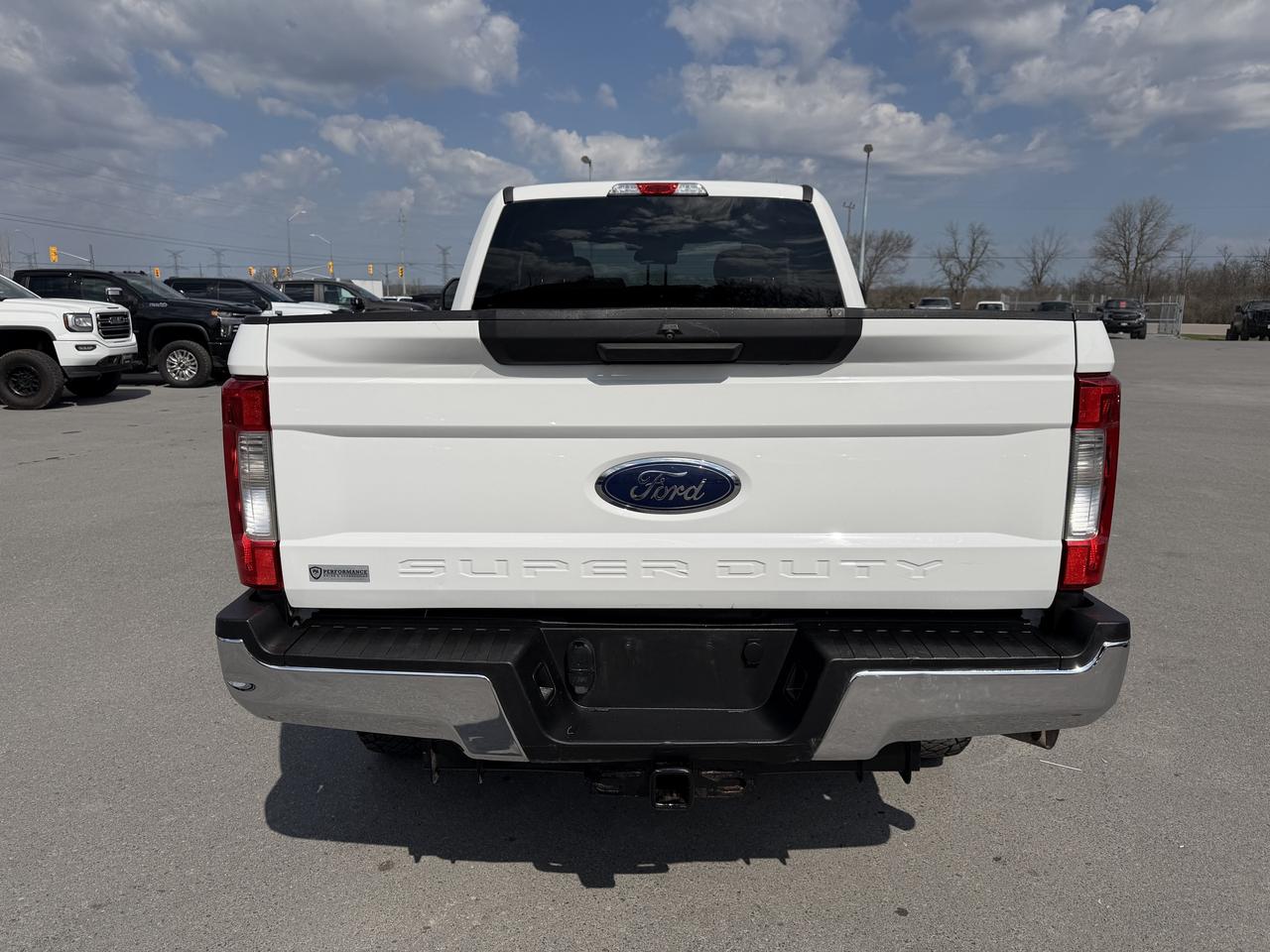 2019 Ford F-350 XLT 4WD SuperCab 6.75' Box Photo