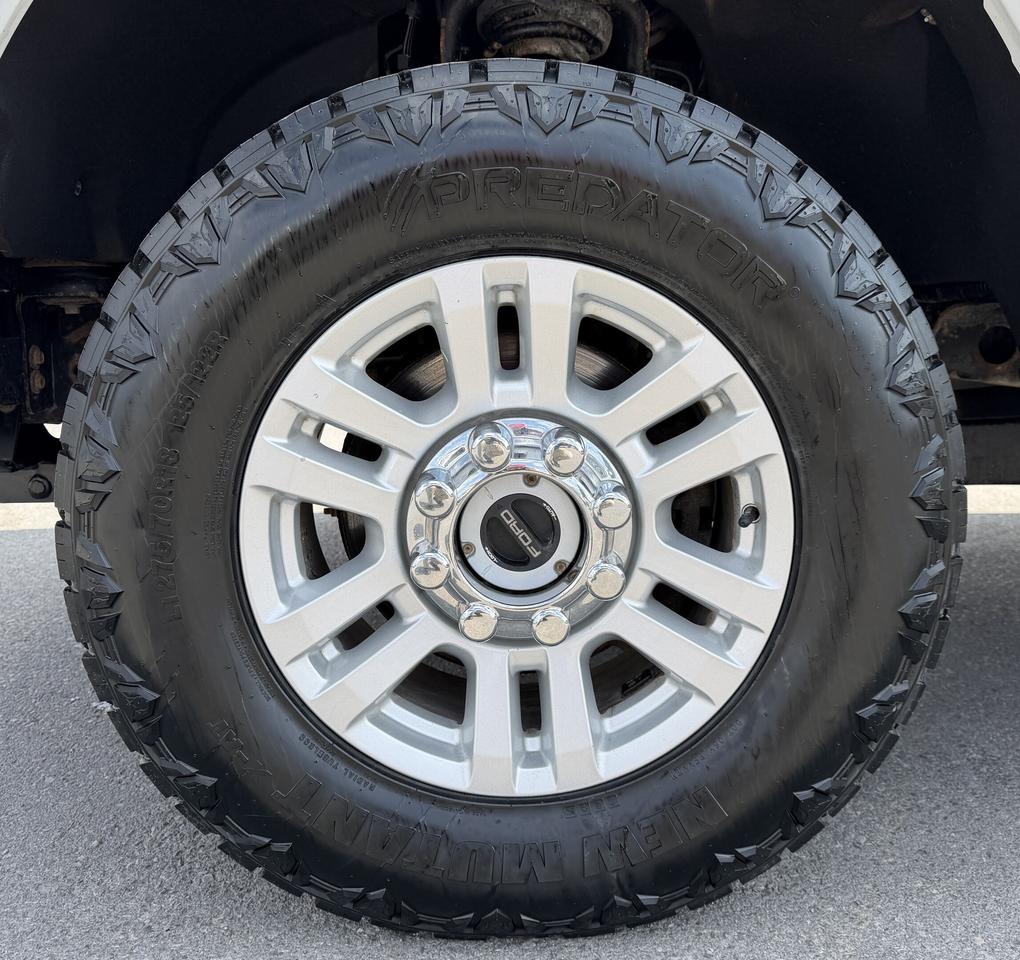 2019 Ford F-350 XLT 4WD SuperCab 6.75' Box Photo