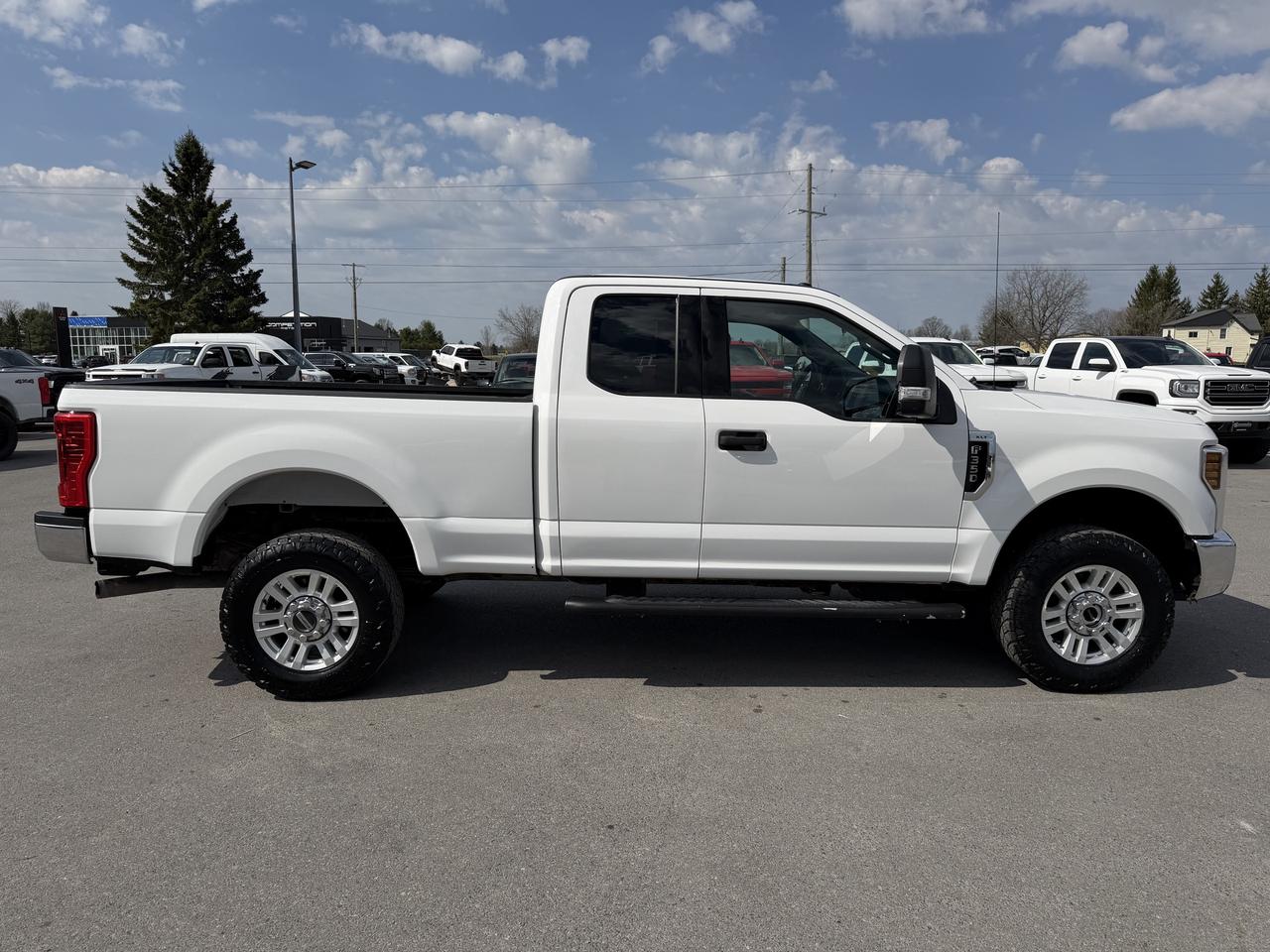 2019 Ford F-350 XLT 4WD SuperCab 6.75' Box Photo
