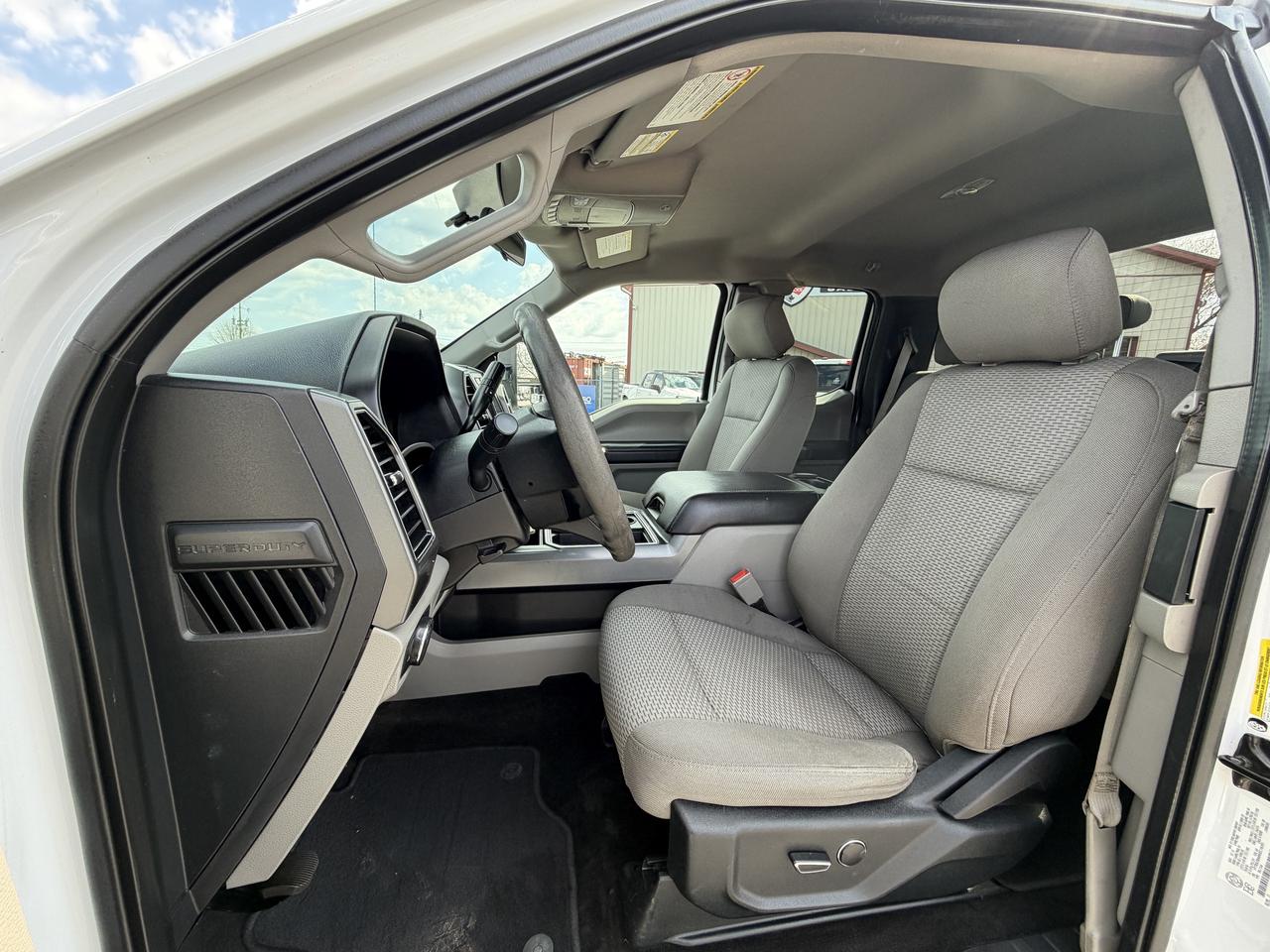 2019 Ford F-350 XLT 4WD SuperCab 6.75' Box Photo
