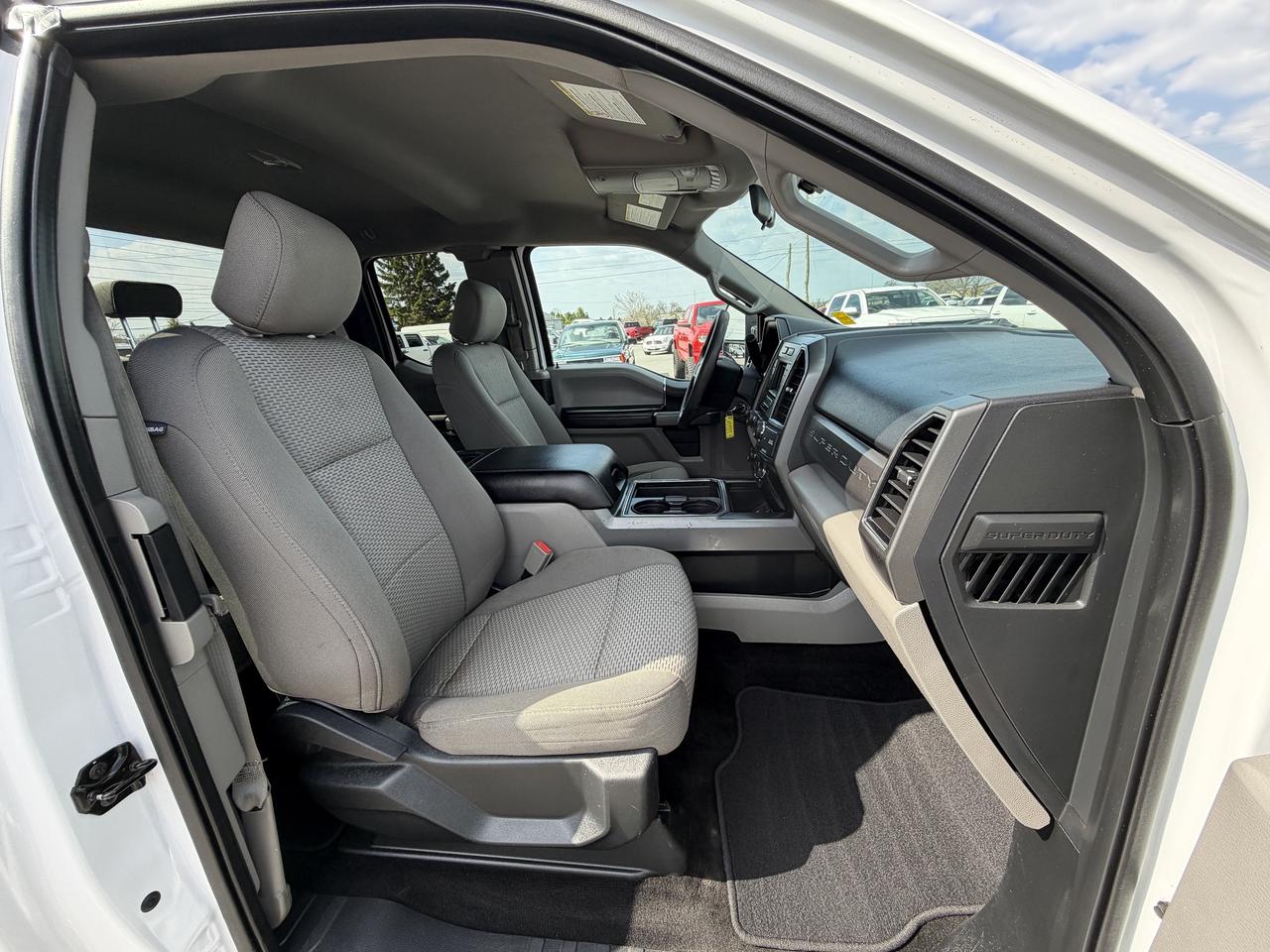 2019 Ford F-350 XLT 4WD SuperCab 6.75' Box Photo
